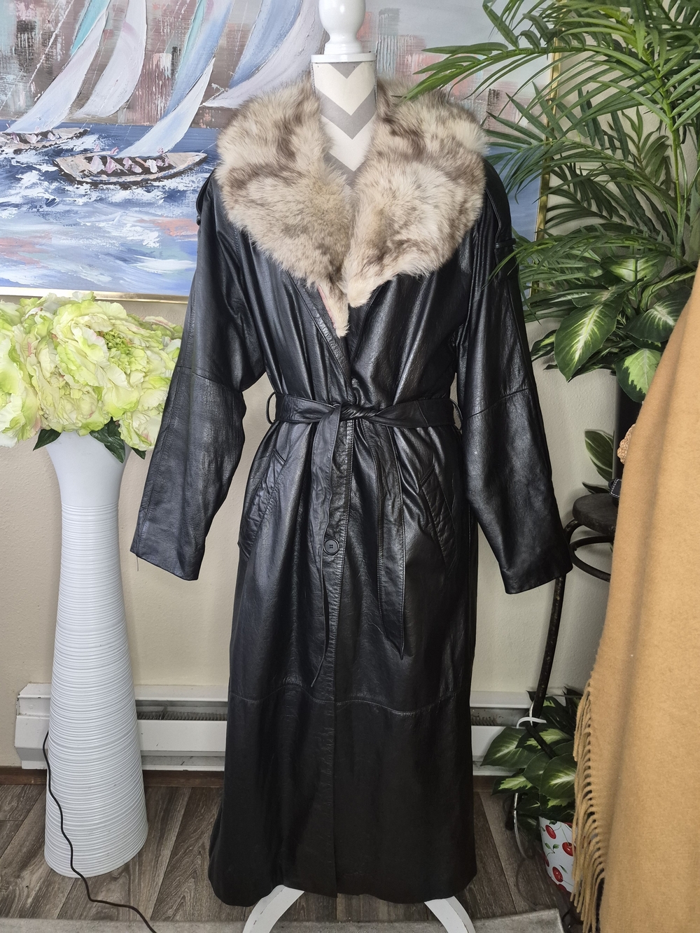 Vintage Zenia Black Leather Trench Coat with Fur Collar